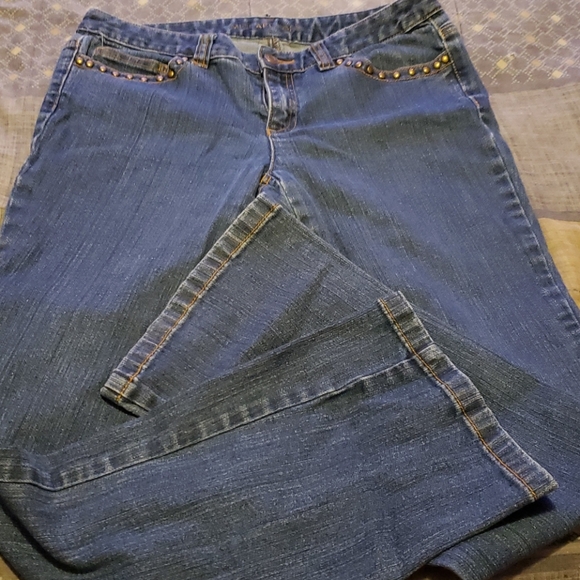 3 for $40 Michael Kors jeans. - Picture 2 of 4